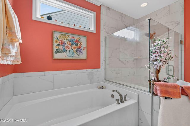 631 Lyrebird Avenue, Wilmington, NC 28412