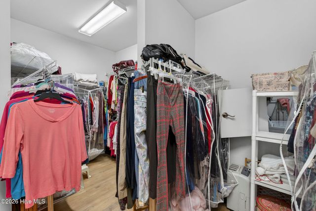 631 Lyrebird Avenue, Wilmington, NC 28412