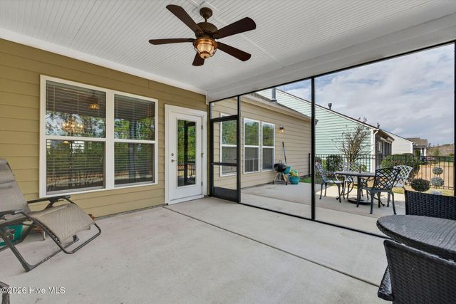 631 Lyrebird Avenue, Wilmington, NC 28412