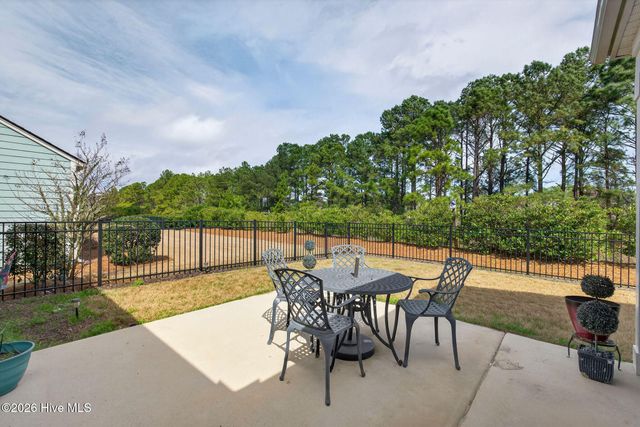 631 Lyrebird Avenue, Wilmington, NC 28412