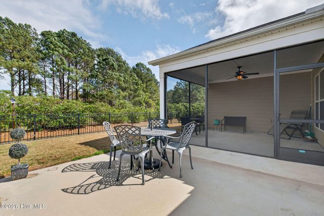 631 Lyrebird Avenue, Wilmington, NC 28412