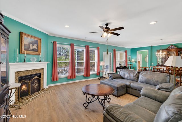 631 Lyrebird Avenue, Wilmington, NC 28412