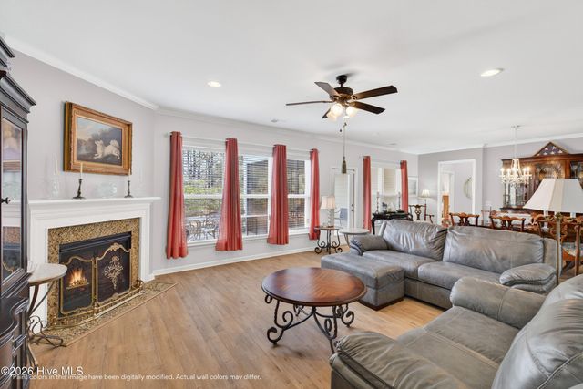 631 Lyrebird Avenue, Wilmington, NC 28412