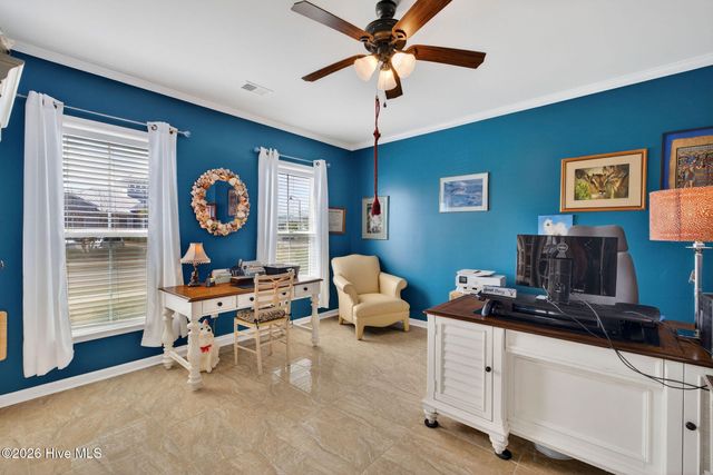 631 Lyrebird Avenue, Wilmington, NC 28412