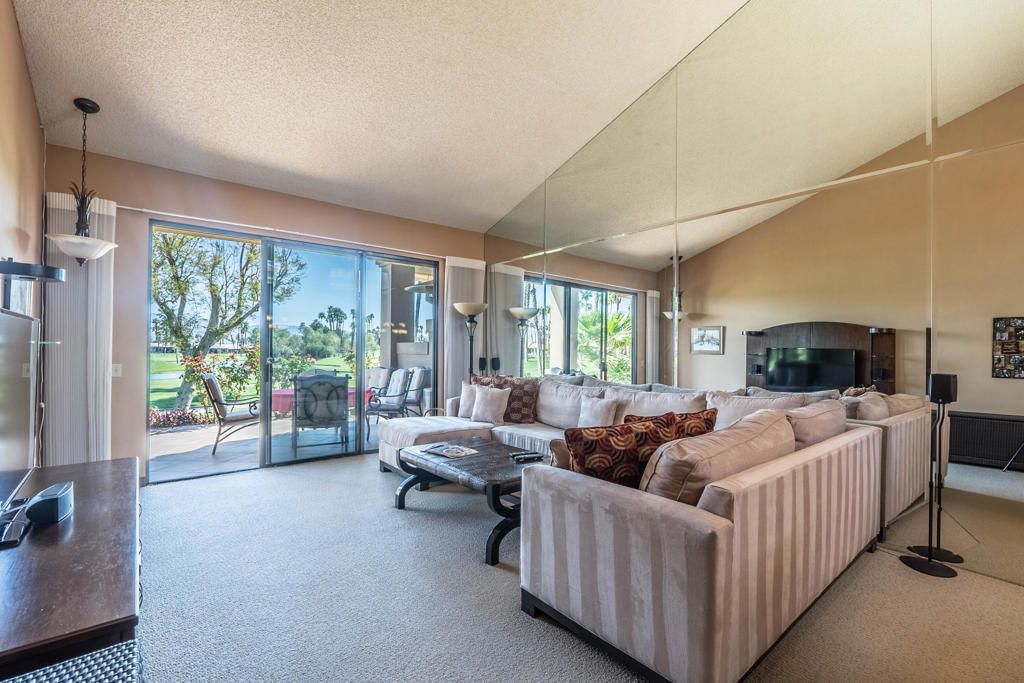 Image 12 of property listing at 76185 Sweet Pea Way, Palm Desert, CA 92211