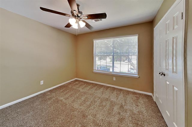 2807 Burgess Hill Court, Pearland, TX 77584