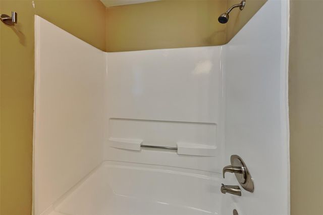 2807 Burgess Hill Court, Pearland, TX 77584