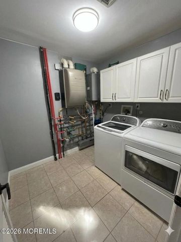 1214 Coast Avenue, Manahawkin, NJ 08050