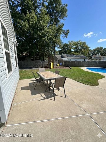 1214 Coast Avenue, Manahawkin, NJ 08050