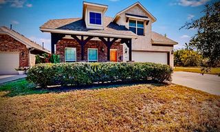 700 N Irving Heights Drive, Irving, TX 75061