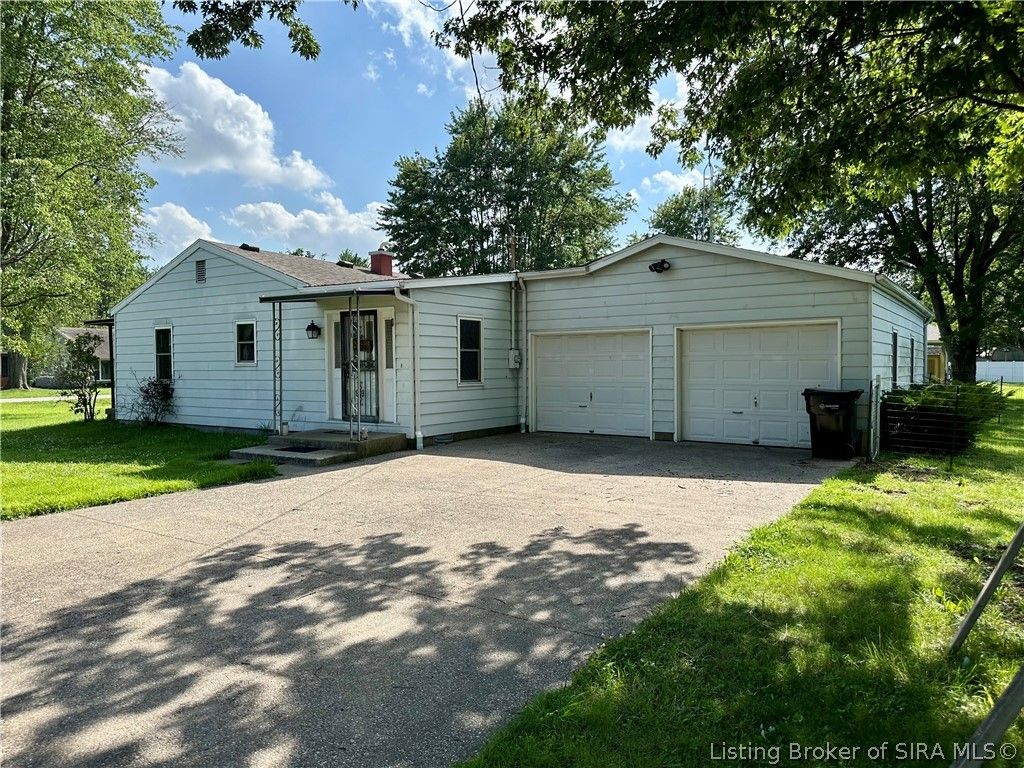 230 Hendricks Street, Madison, IN 47250