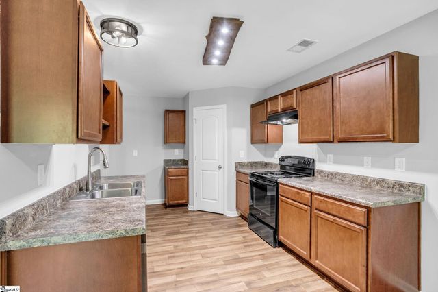 256 Cotton Creek Way, Spartanburg, SC 29302