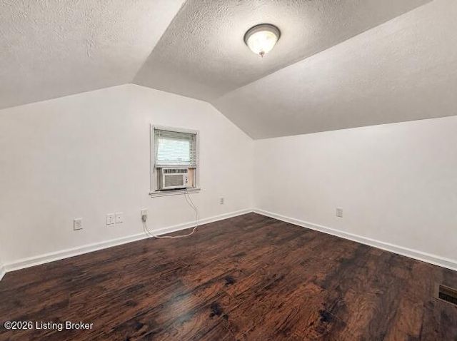 344 Plaza Ave, Louisville, KY 40218