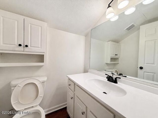 344 Plaza Ave, Louisville, KY 40218