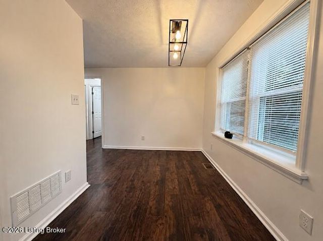 344 Plaza Ave, Louisville, KY 40218