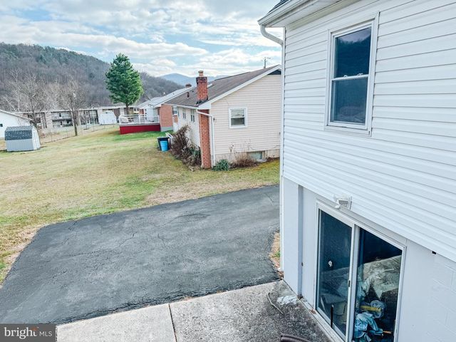 14211 SPARROW LN SW, Cumberland, MD 21502