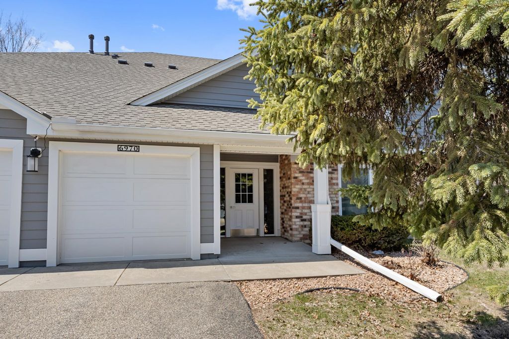 6970 Langford Court, Edina, MN 55436