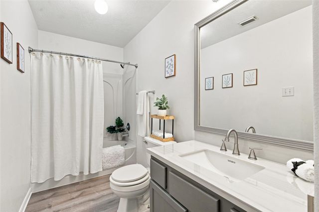 8836 E Buffalo Circle, Willis, TX 77378