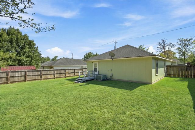 8836 E Buffalo Circle, Willis, TX 77378