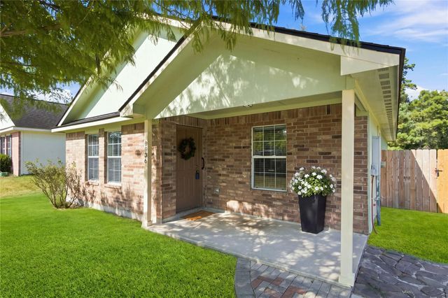 8836 E Buffalo Circle, Willis, TX 77378