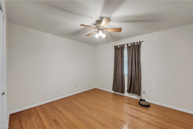 1253 Kingsway DR, Chesapeake, VA 23320