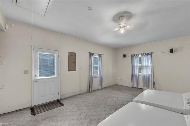 1253 Kingsway DR, Chesapeake, VA 23320