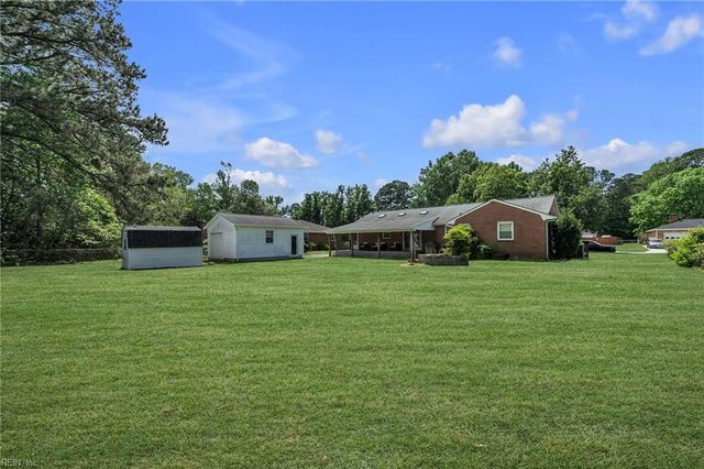 1253 Kingsway DR, Chesapeake, VA 23320