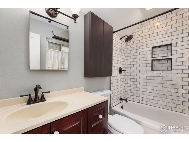 1104 Willow Ct, Estes Park, CO 80517