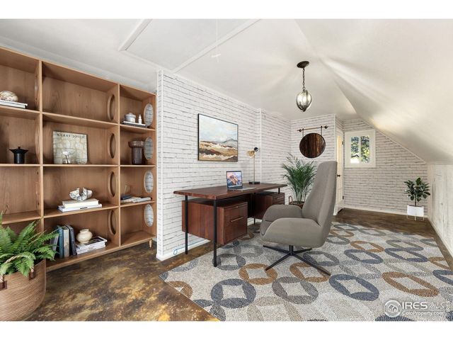 1104 Willow Ct, Estes Park, CO 80517