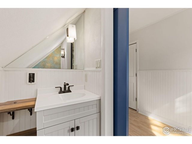 1104 Willow Ct, Estes Park, CO 80517