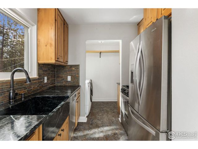 1104 Willow Ct, Estes Park, CO 80517