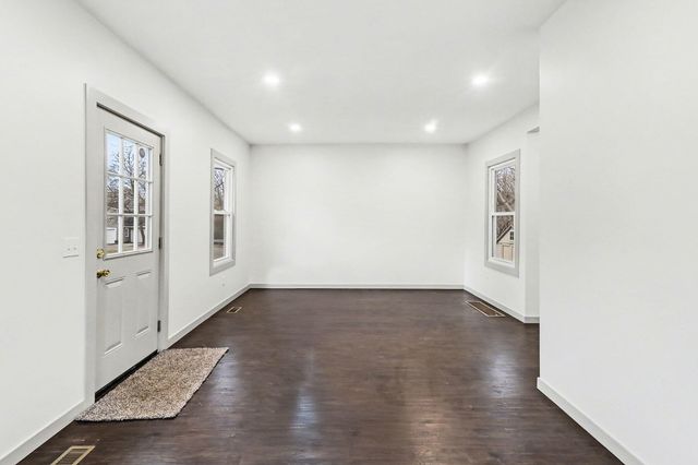 126 Riverside Drive, Portland, MI 48875