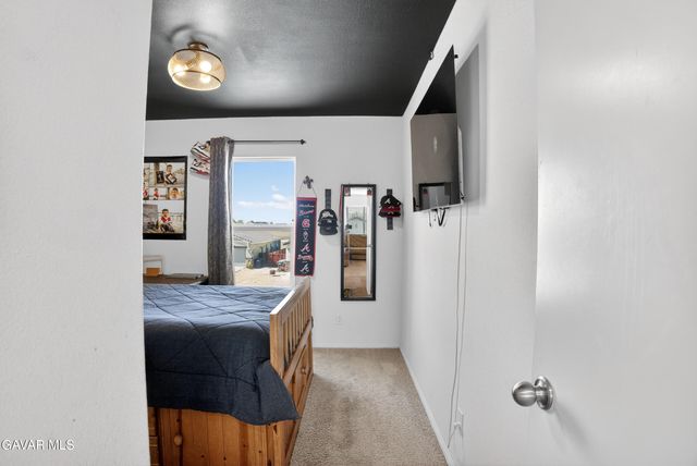 3120 Via Bella Rosa Avenue, Rosamond, CA 93560