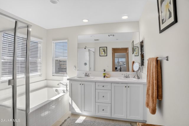 3120 Via Bella Rosa Avenue, Rosamond, CA 93560