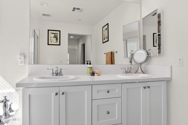 3120 Via Bella Rosa Avenue, Rosamond, CA 93560