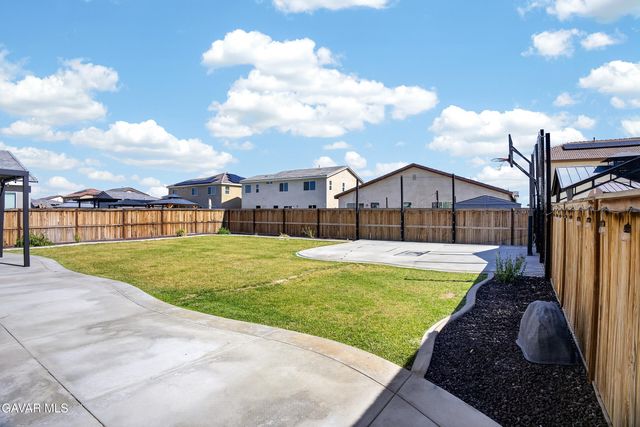 3120 Via Bella Rosa Avenue, Rosamond, CA 93560