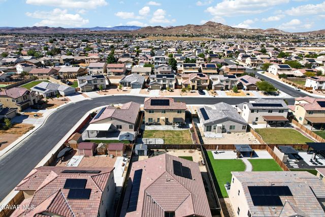3120 Via Bella Rosa Avenue, Rosamond, CA 93560