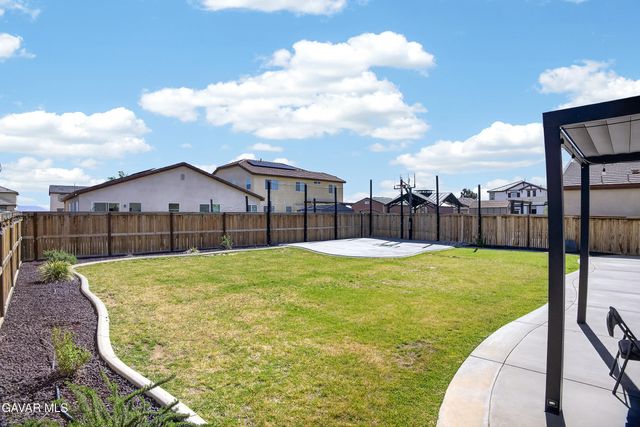 3120 Via Bella Rosa Avenue, Rosamond, CA 93560