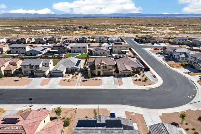 3120 Via Bella Rosa Avenue, Rosamond, CA 93560