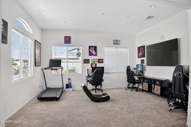 3120 Via Bella Rosa Avenue, Rosamond, CA 93560
