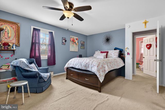 2 WILDFLOWER, Lancaster, PA 17603