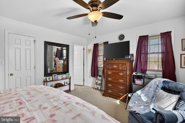 2 WILDFLOWER, Lancaster, PA 17603