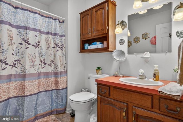 2 WILDFLOWER, Lancaster, PA 17603