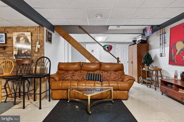 2 WILDFLOWER, Lancaster, PA 17603
