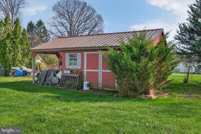 2 WILDFLOWER, Lancaster, PA 17603
