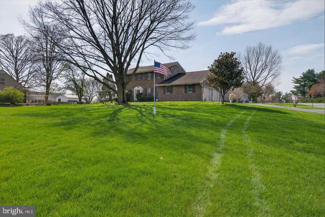 2 WILDFLOWER, Lancaster, PA 17603