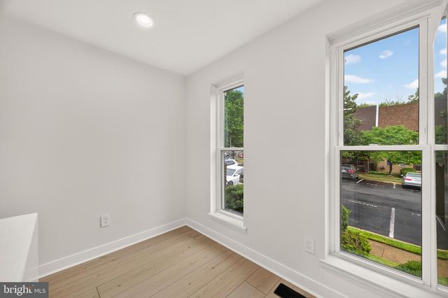 1715 TYVALE CT, Vienna, VA 22182