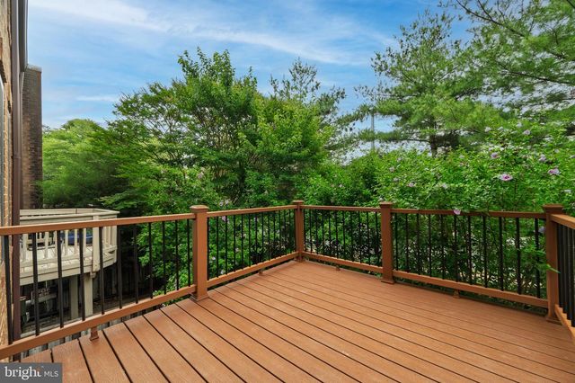 1715 TYVALE CT, Vienna, VA 22182