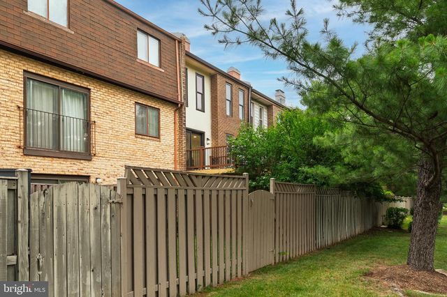 1715 TYVALE CT, Vienna, VA 22182