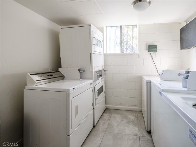 700 Westmount, West Hollywood, CA 90069